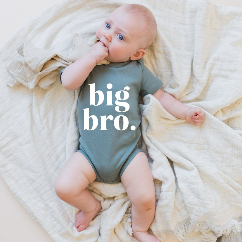 BIG BRO Organic Cotton Short-Sleeved Baby Bodysuit - Baby Boy Clothes - Big Brother Shirt - Pregnancy Announcement Outfit - Pregnancy Reveal